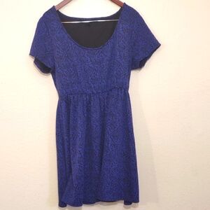 USED TORRID BABYDOLL TSHIRT DRESS ROYAL BLUE ROSE PATTERN BLACK LINER 1-14/16-1X